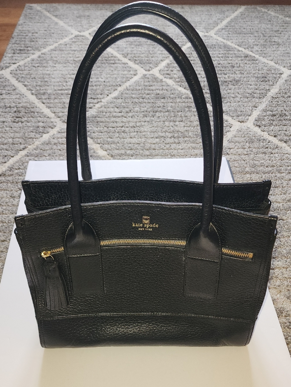 Kate Spade New York Southport Avenue Oden Pebbled Leather  Shoulder Bag.